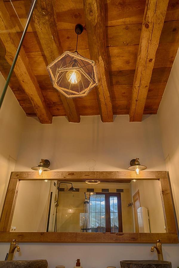 Saplan Real Estate Vilamos Villa Bagian luar foto